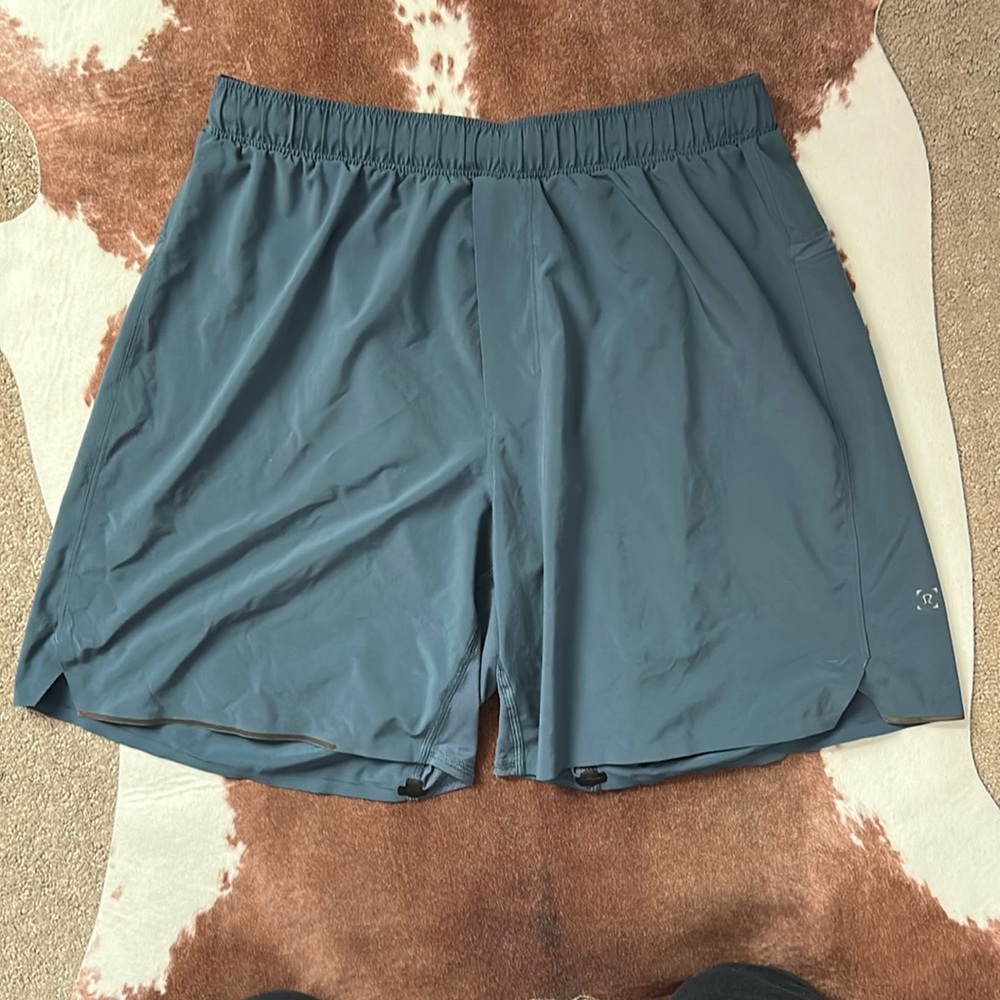 Men’s lululemon shorts
